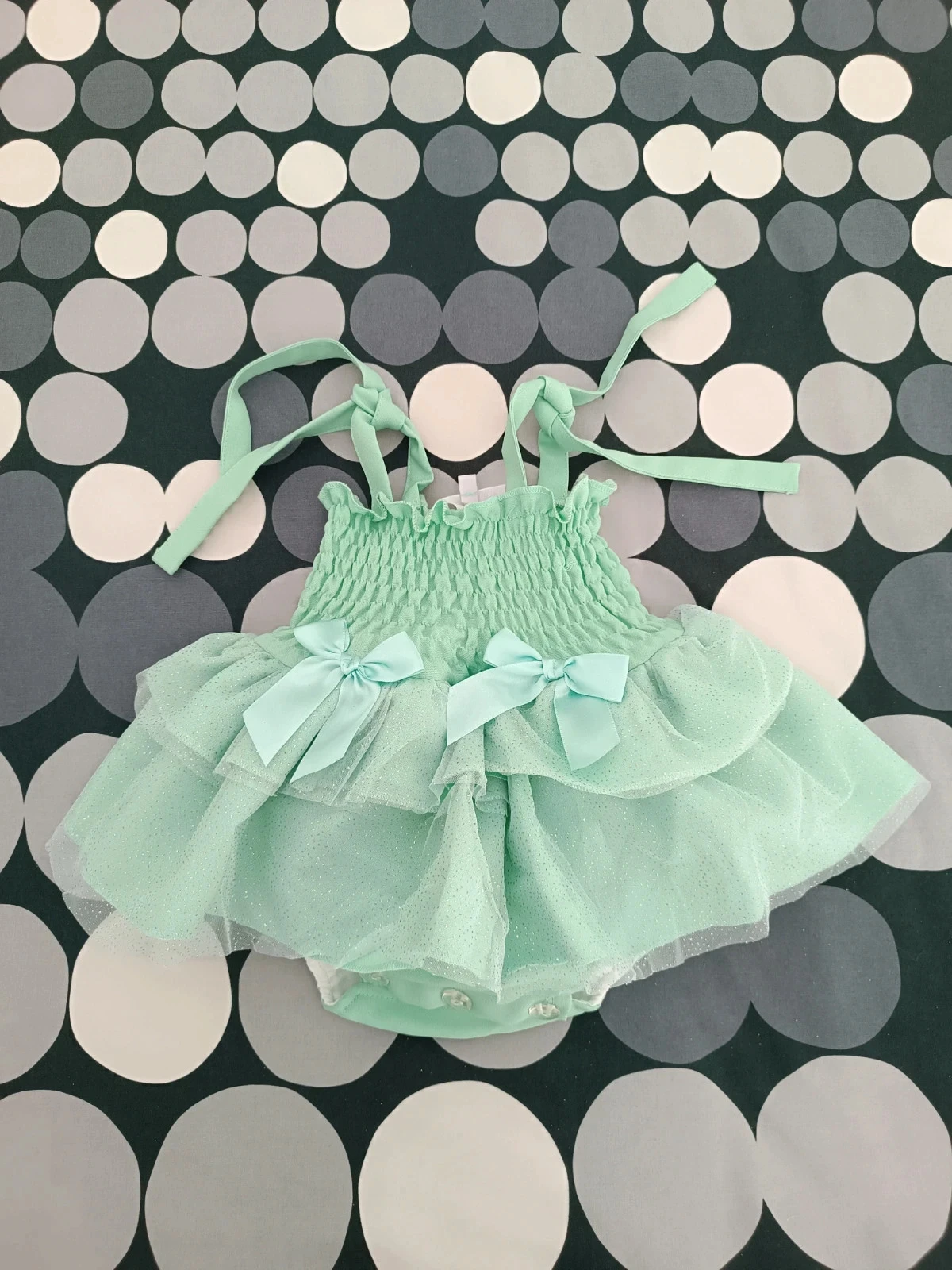 Vestido brilhante Verde Menta 💚 | 12 meses | Feito à mão | Novo com etiqueta